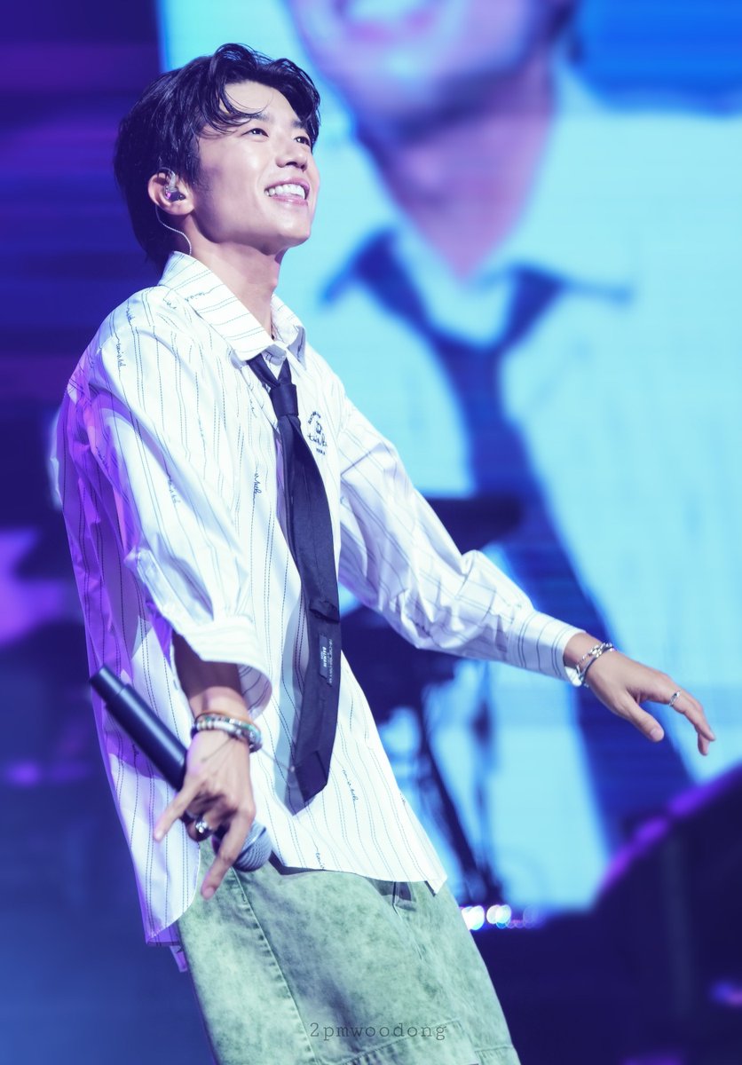 woodongzzip's tweet photo. 240804 우영팬미팅4💙🩵 https://t.co/pr9Arj5g9G