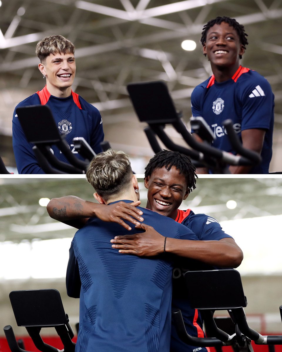 ManUtd's tweet photo. Some images don't need captions.

#MUFC https://t.co/aIM4r9RQmc