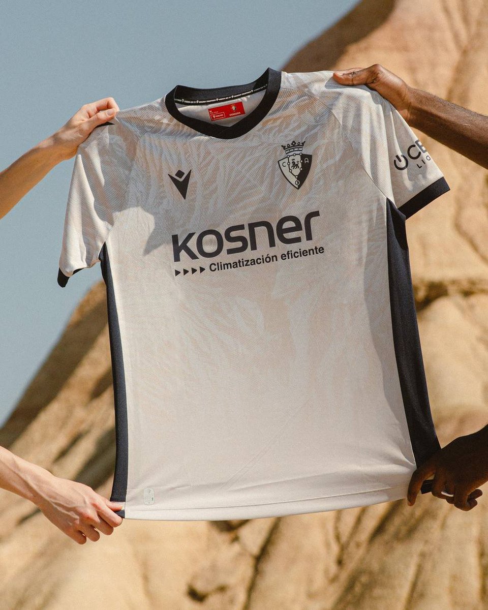 AlvaroRamos00's tweet photo. 🔴 𝐎𝐒𝐀𝐒𝐔𝐍𝐀 🔴

Buen primer año de Macron con Osasuna. Sin arriesgar en exceso, homenajeando los orígenes del club y la ciudad y cumpliendo. https://t.co/v3Blreq2nV