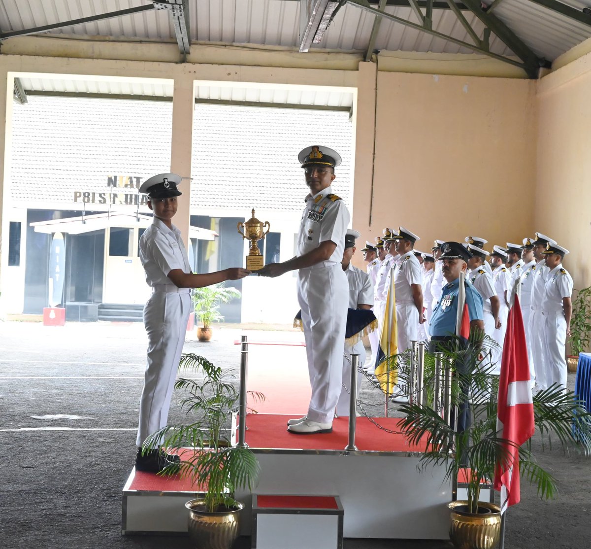 IN_NIAT's tweet photo. Course Completion Ceremony of 3rd #Agniveer batch of #IndianNavy was held at #NIAT on #03Aug 24. Chief guest Cmde R Rajesh, Director awarded trophies/certificates for their academic excellence.
#TrainingforExcellence
@IndiannavyMedia
@indiannavy
@HQ_IDS_India https://t.co/NPZJREmE7I