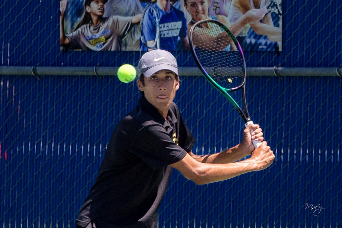 THSCA wishes all athletes and coaches starting back today a good luck this season! 🌟 🏈🏐🏃🎾 #THSCAstrong