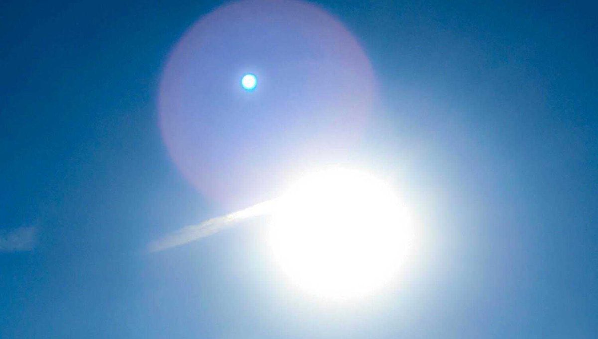 ⚠️Hausse des températures ☀️🌡️

Pensez à vous hydrater avant votre arrivée en gare et emportez de l'eau pour votre trajet.
Restez attentifs envers les autres voyageurs et n'hésitez pas à solliciter les agents.