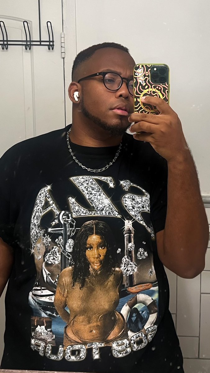 CarlJulio_'s tweet photo. 🪐 https://t.co/n6aAGVHq76