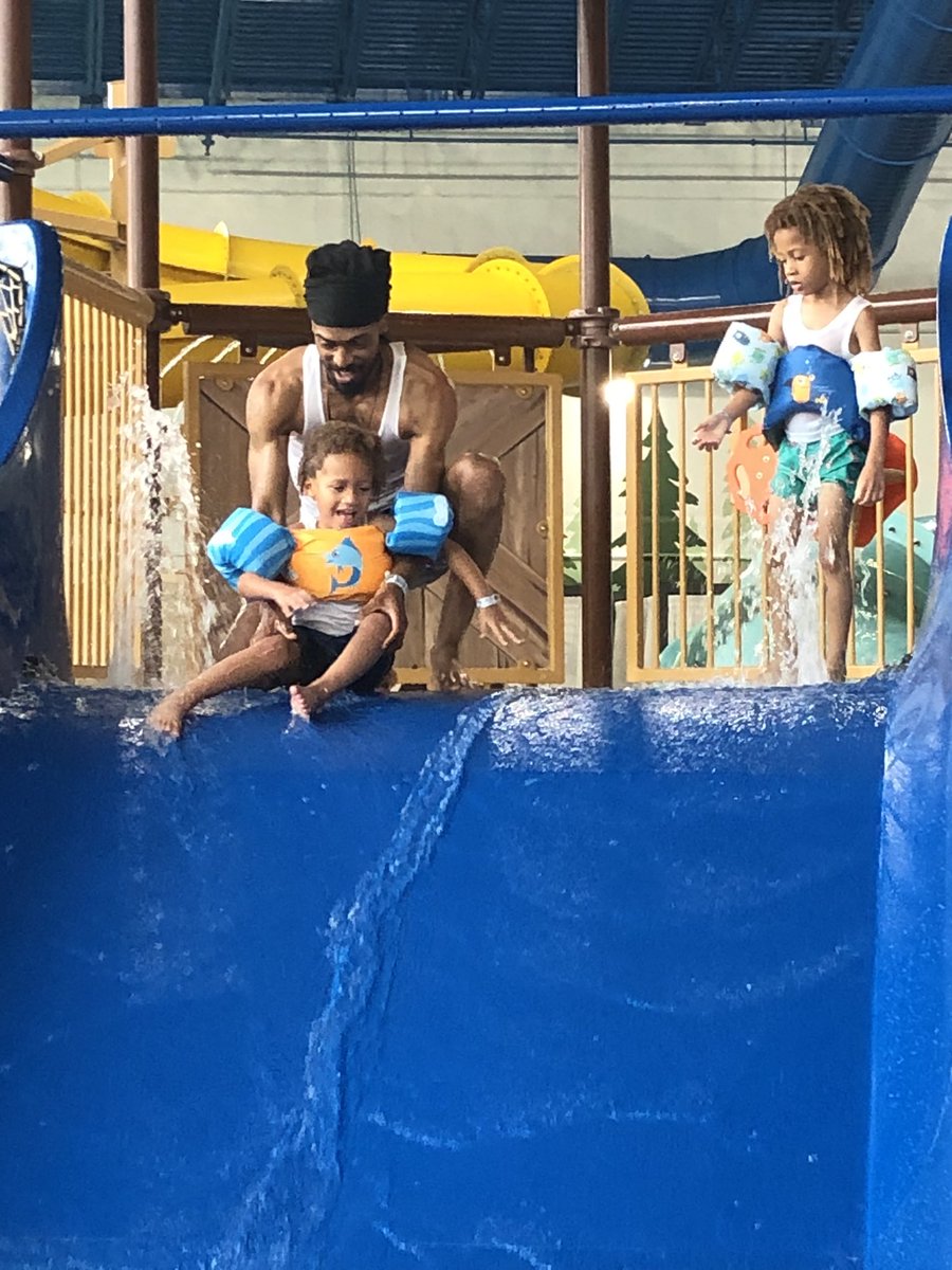 Mr102ClubTife's tweet photo. Take care of them kids If you do nothing else #ForeverStr8 https://t.co/pcdYmoscDw