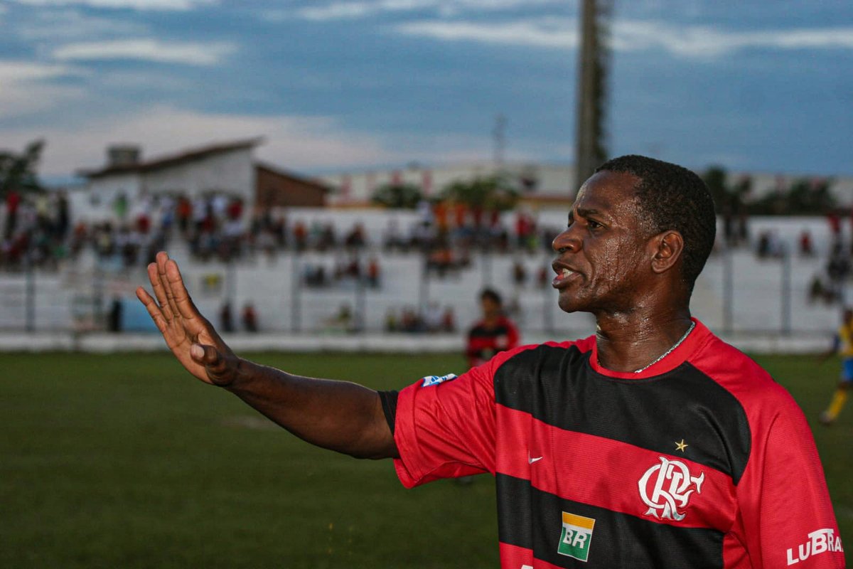 fla_infos's tweet photo. Descanse em paz, Adílio!

Ídolo eterno do Clube de Regatas do Flamengo. https://t.co/1PNylWFlmu