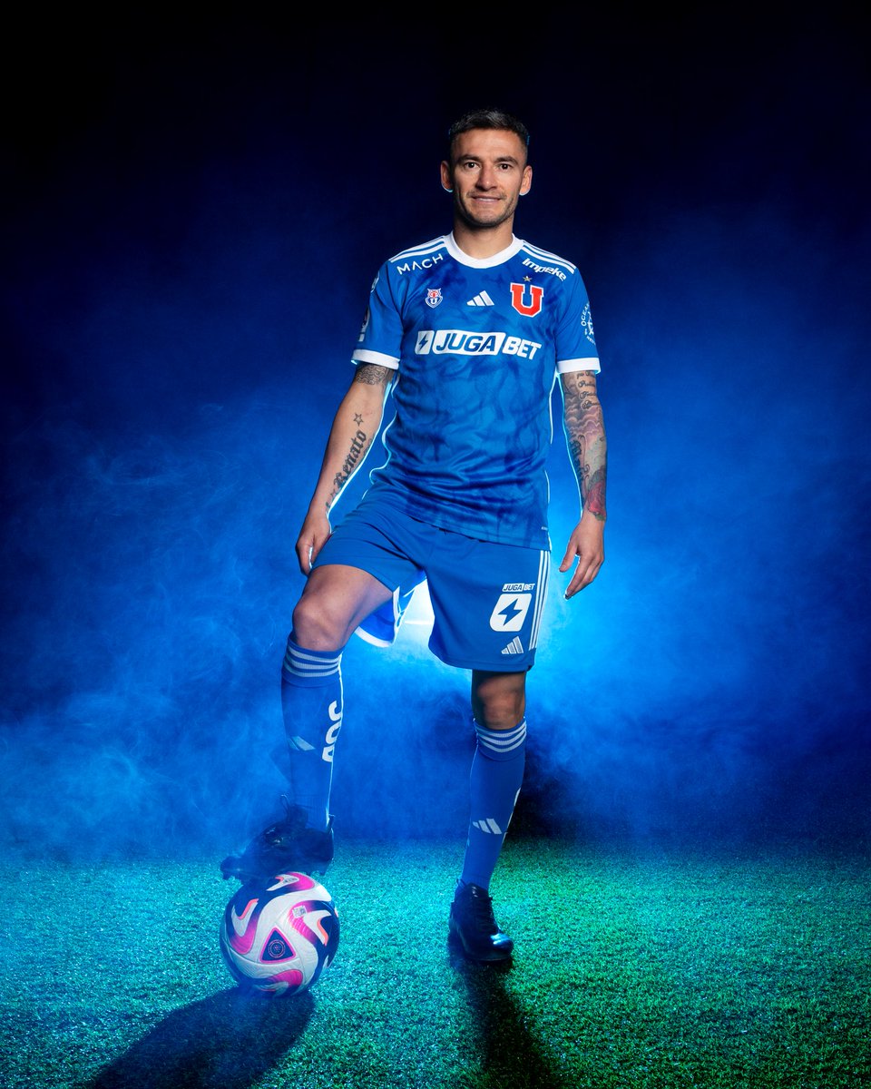 udechile's tweet photo. ¿Querían fondos de pantalla? 😮‍💨😮‍💨😮‍💨 @CharlesAranguiz https://t.co/q55eLCCTPP