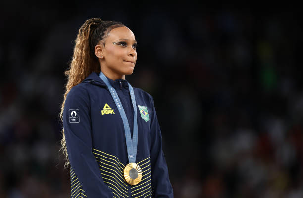 7princ_8's tweet photo. Abbiamo vinto tutti a Parigi perché abbiamo portato sull'Olimpo delle 4 specialità, 4 atlete fortissime che meritavano di vincere almeno un titolo olimpico:
🥇Simone Biles - Volteggio
🥇Kaylia Nemour - Parallele
🥇Alice D'Amato - Trave
🥇Rebeca Andrade - Corpo Libero
#italgym https://t.co/vFsbH2MRnB