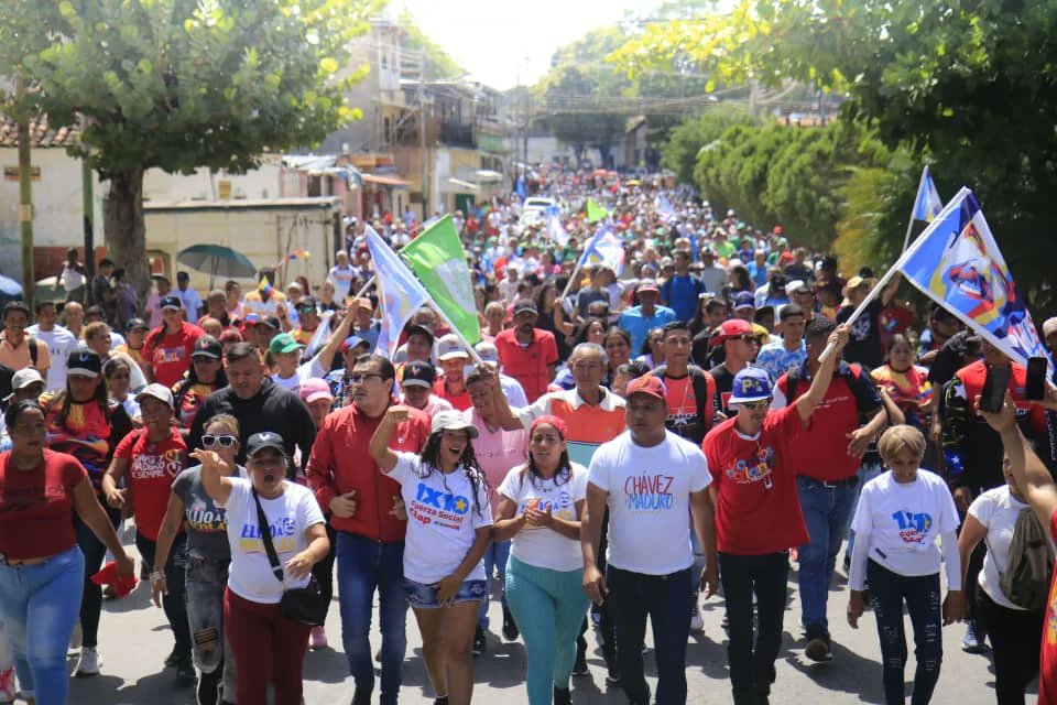 Somos Noticias 

Revenga está con Nicolás Maduro ciudadmcy.info.ve/?p=288895