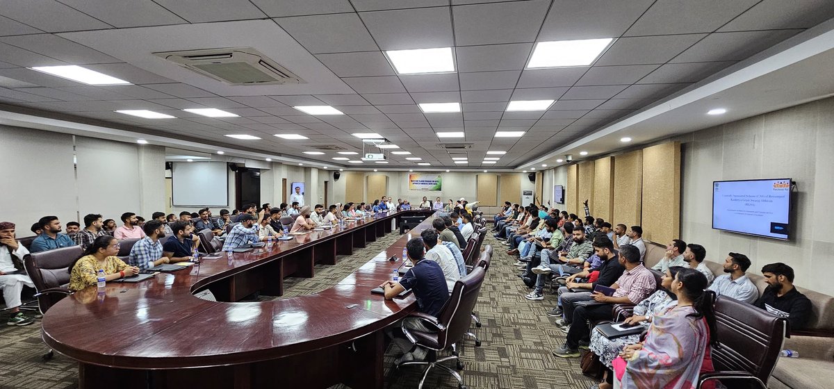 jkrddpr's tweet photo. Dr. Shahid Iqbal Choudhary, Secy #RDPR, inaugurated a 28-day training program for newly appointed Pyt.Secretaries. Aims to equip participants with essential skills for effective roles in Pyts. Attended by Director #RDDJammu Mohammad Mumtaz Ali, Director #PanchayatiRaj Sham Lal…. https://t.co/AET9jifeta