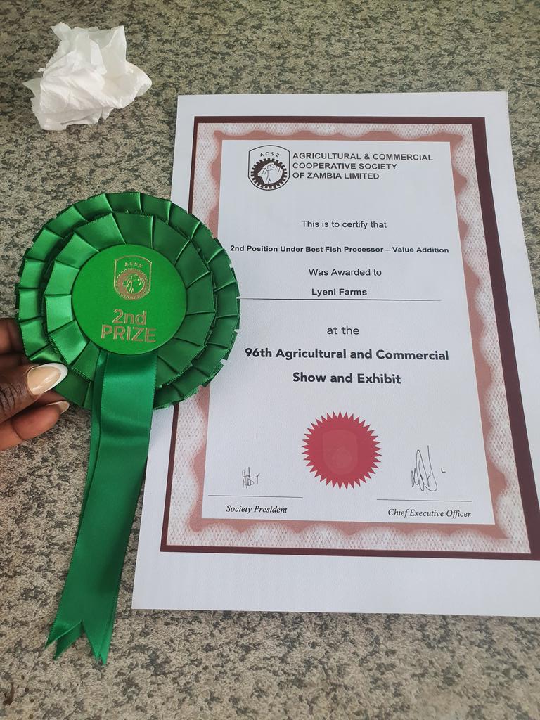 Lizzy Muzungaire tweet media