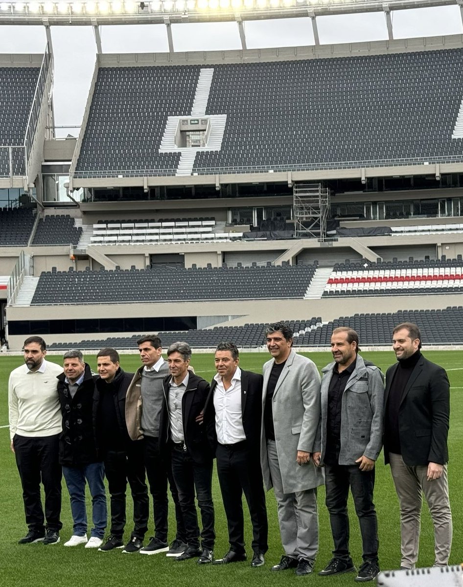 "Conozco un grupo de personas que resuelven todo tipo de problemas"