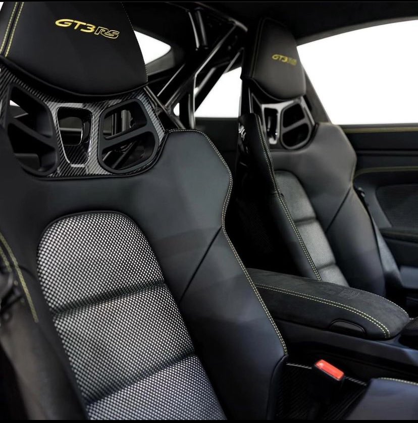 Jordan92338366's tweet photo. 992 GT3RS 🖤🥷 https://t.co/n4IWTrIVLE