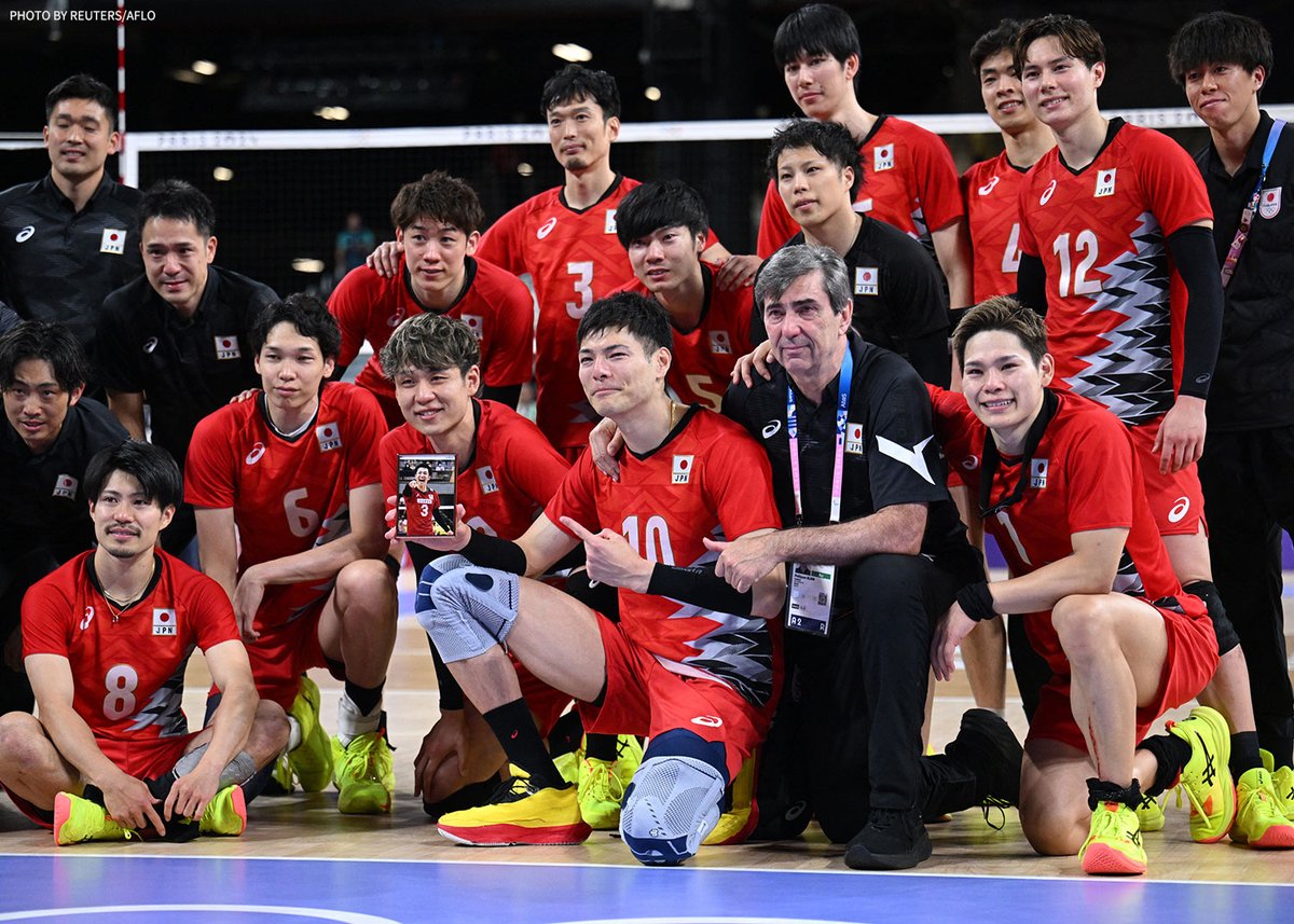 JVA_Volleyball's tweet photo. 男子日本代表チーム、フルセットで敗れ準々決勝で敗退　パリ2024オリンピック

詳細はこちら➡https://t.co/qCErBHXmc9

#バレーボール #volleyball
#ALLforPARIS
#CreatingHistoryTogether https://t.co/ILqHdsqCHC