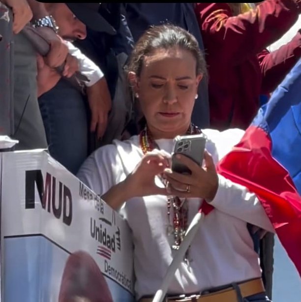 Pedrique tweet media
