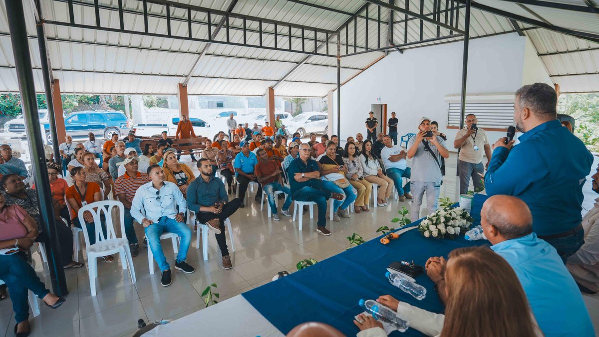 Feda_RD's tweet photo. A través de "Siembra Tu Patio", buscamos educar y empoderar a la comunidad para ser agentes activos de cambio hacia un futuro más sostenible y saludable. 🌍💚

#FuturoSostenible #EmpoderamientoComunitario https://t.co/lq4PfhrN98