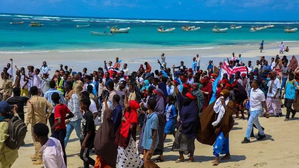 #Lido_Beach Attack and Government’s Organized Protest Expose Security Failures.

On the night of August 2nd, a devastating attack at Lido Beach claimed the lives of at least 40 people and injured more than 63 others. Lido Beach, one of the few places where young people could find