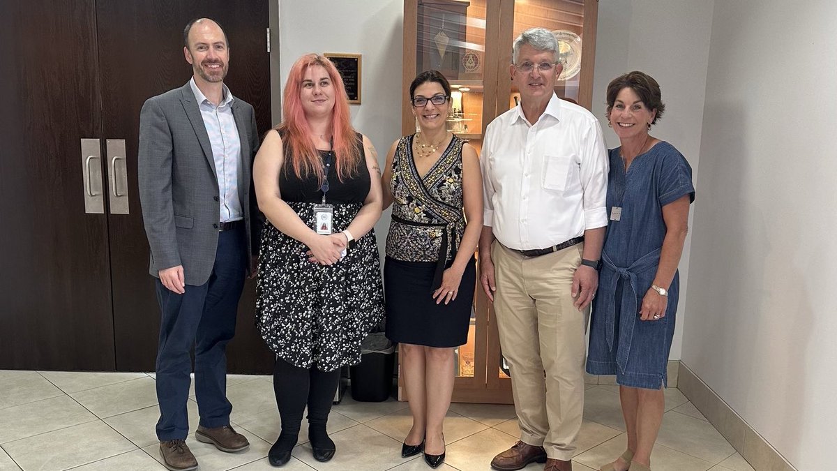 The team at <a href="/MasonicResearch/">MMRI</a> welcomed me and Stephanie to their facility in Utica to share some of their current research on lupus. We're incredibly thankful for the work they do in service of our community!