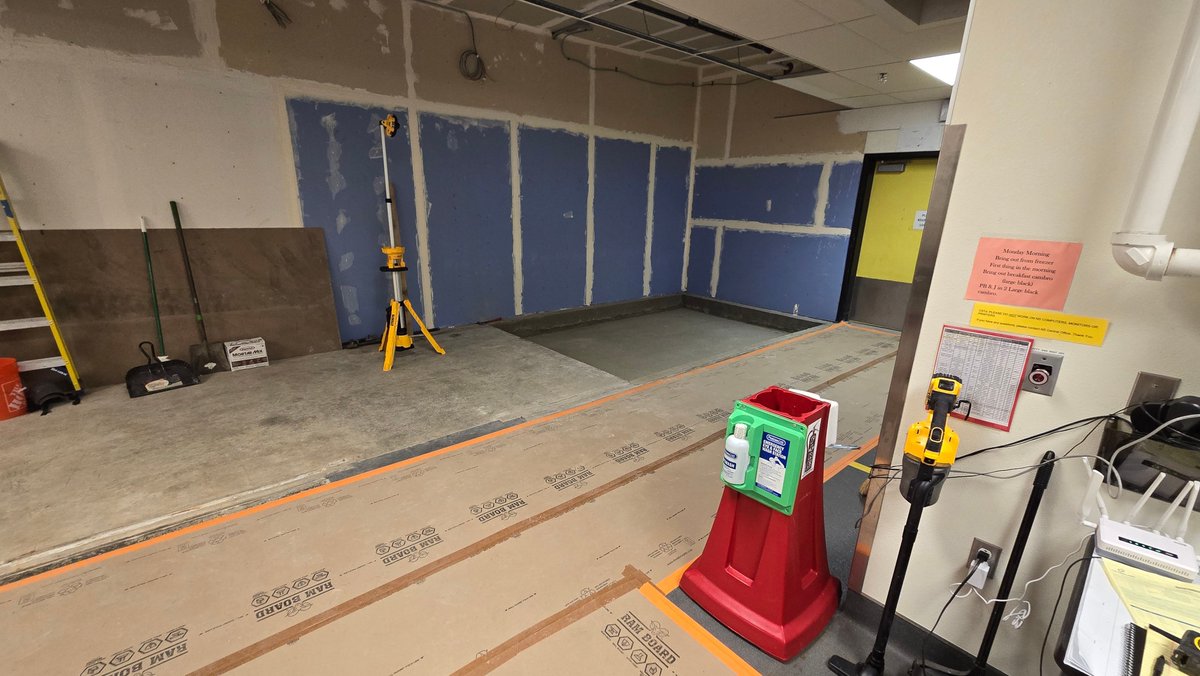 Construction is underway for a new freezer, made possible by the 2022 Bond. This upgrade will help store more fresh and healthy food for students. Stay tuned for more updates as we continue to improve our facilities.