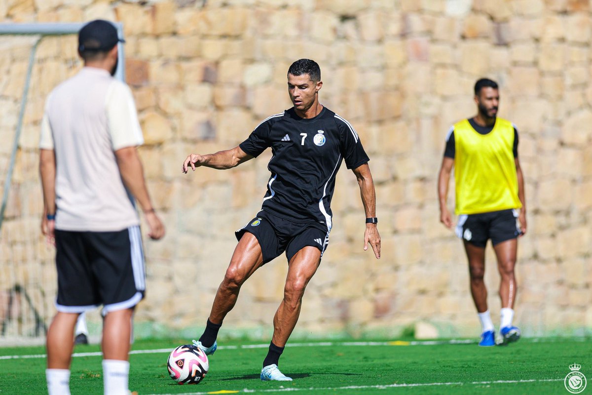 📸 Acompanhe todo conteúdo completo do <a href="/Cristiano/">Cristiano Ronaldo</a> em nosso Instagram: instagram.com/milgraucr7