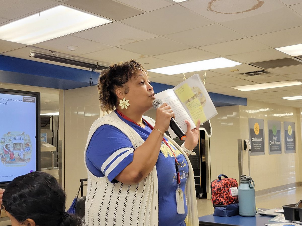 ProfeHernandez2's tweet image. Our Truett teachers leading and diving into Amplify! @Padilla_AA @JackieMarieRod #LevelUp