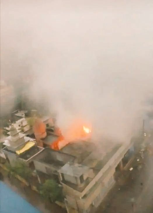 Pip_Quips's tweet photo. A 200 year old ancient Kali Mandir burned down in Bangladesh.
This is the reality of secularism in Muslim majority countries.
Here in INDIA, the Muslims shed tears yelling that #SecularismInIndia is being trampled upon. https://t.co/X8MADDEpo7