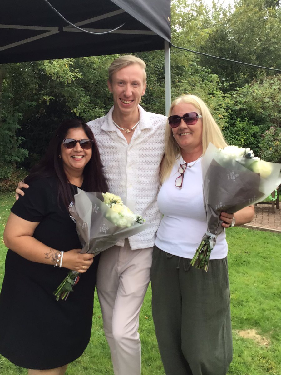 Saturday at our summer barbecue in memory of Fred who passed away early this year, he would have turn 100 on Saturday, we have planted a rose plant in our garden in memory of Fred. Thank you to everyone who join us to make the day special <a href="/AnchorLaterLife/">Anchor</a> 😎🎤🪴🎶🌼🌺🕺💃