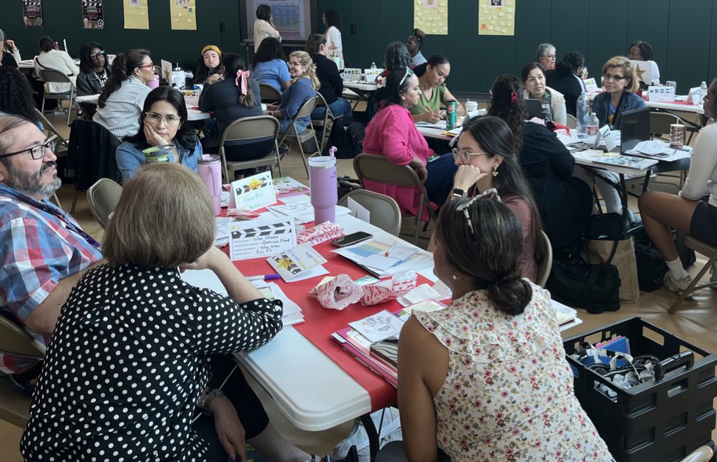 MatturroMEd's tweet photo. Pre-K teachers actively engaged is #SettheStageforSuccess for our youngest learners!!! #LightsCameraLearn #WeAreAlief #AliefSummit https://t.co/Gka6fQycAL