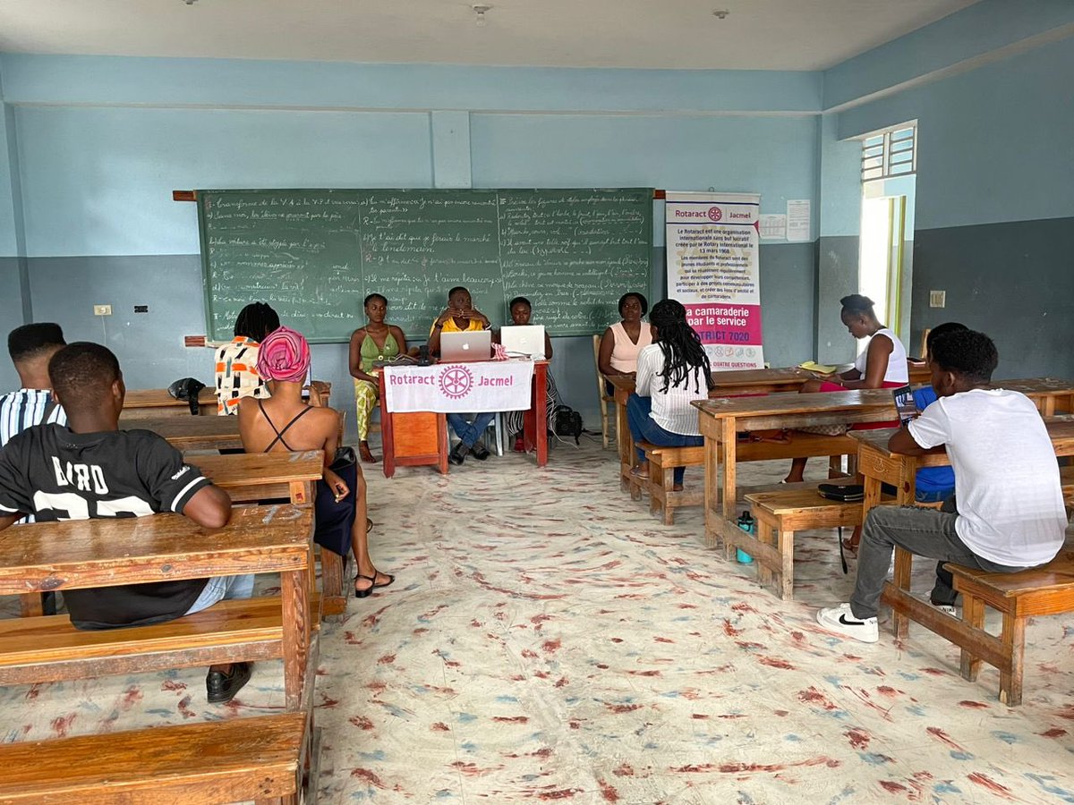 de_jacmel's tweet photo. Ce dimanche 4 août, RCJ à organisé sa 1ere réunion statutaire pour le mois, consacré à l'effectif/ la création de nvx clubs.
Merci aux membres, prospects/ invités.

#lightitup 
#d7020light 
#d7020 
#Bewell 
#rd7020wellness
#membershipandnewclubdevelopmentmonth https://t.co/YXkKThO5xk