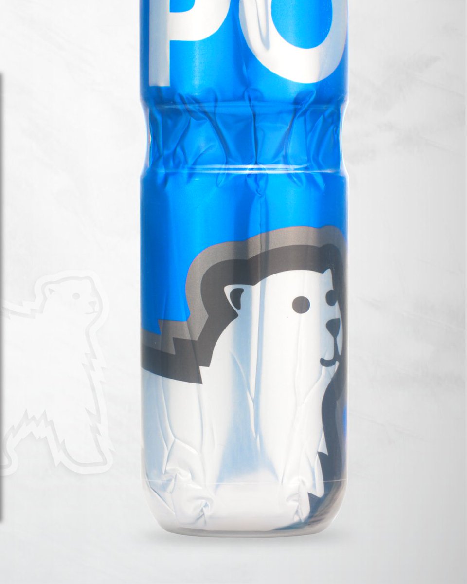 Grrr-eat news! 🐻‍❄️ Our retro Big Bear bottle is back for this week only. Grab yours and hit your next activity hydrated. 

#recollect #retro #oldschool #hydration