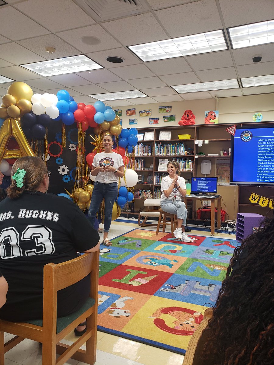 MagnetOsceola's tweet image. Kicking off our back to school meeting ready to #buildforthefuture @JenniferN_VB @ern_natalie