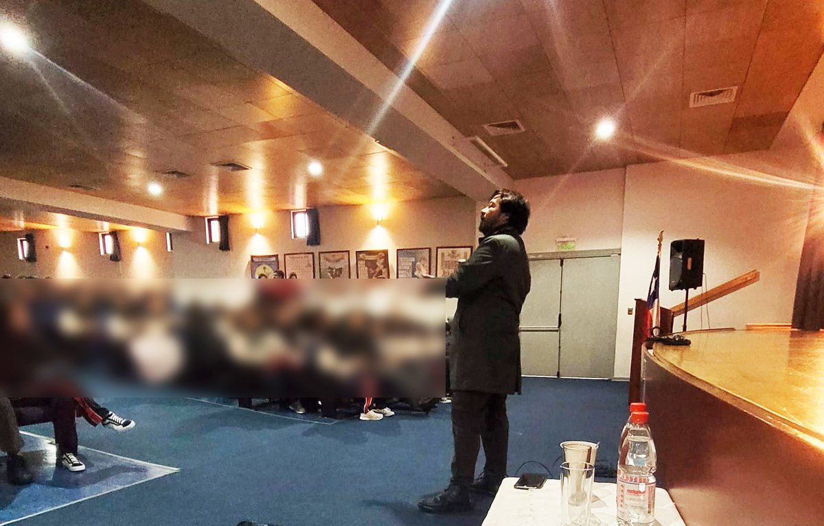 FRValparaiso's tweet photo. 🛑AHORA 🛑Jefe de la Unidad Regional de Atención a Víctimas y Testigos #URAVIT @FiscaliaRegionV expuso sobre la ley de Responsabilidad Penal Adolescentes #RPA a alumnos de primero a cuarto medio del Colegio San Antonio de #VillaAlemana https://t.co/6yL71gVS1z