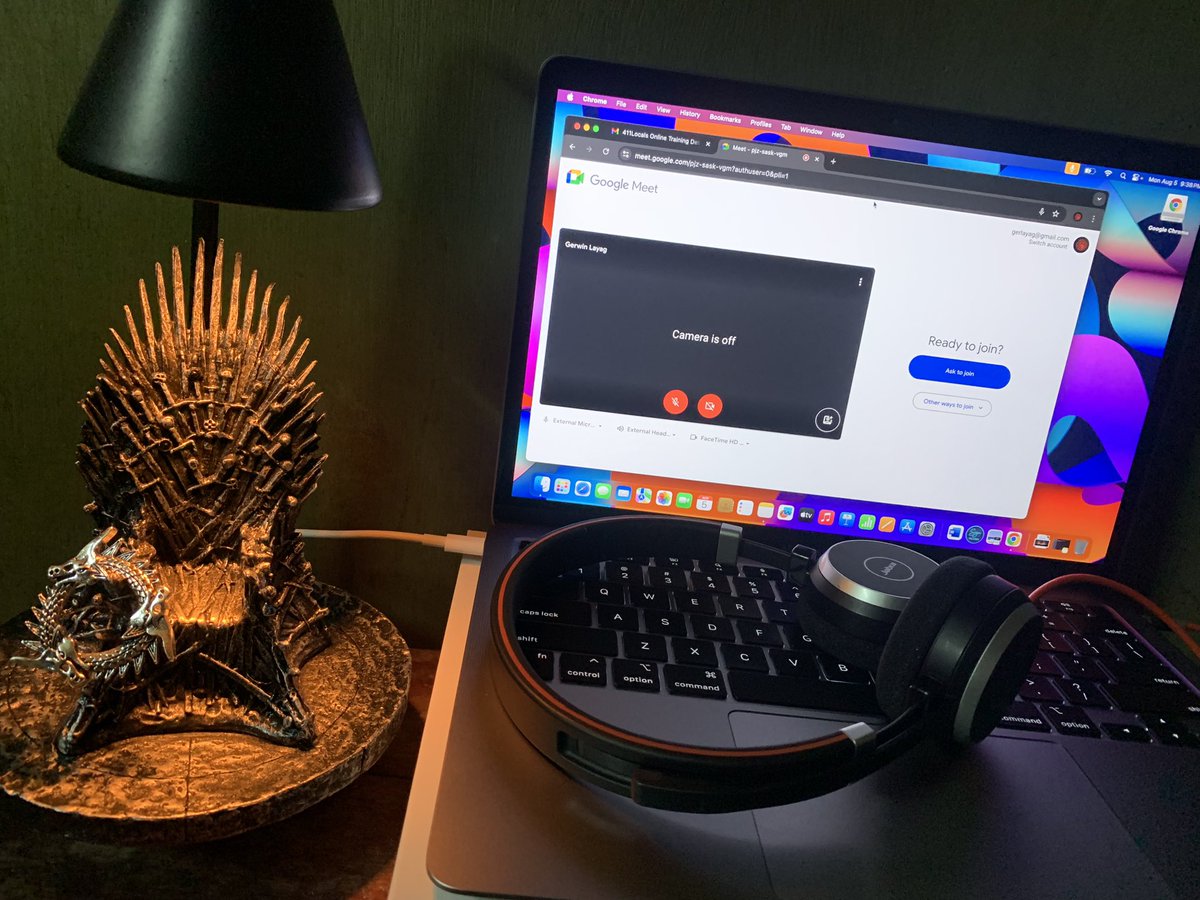 GerLayag's tweet image. We’re back to working from home! 😍