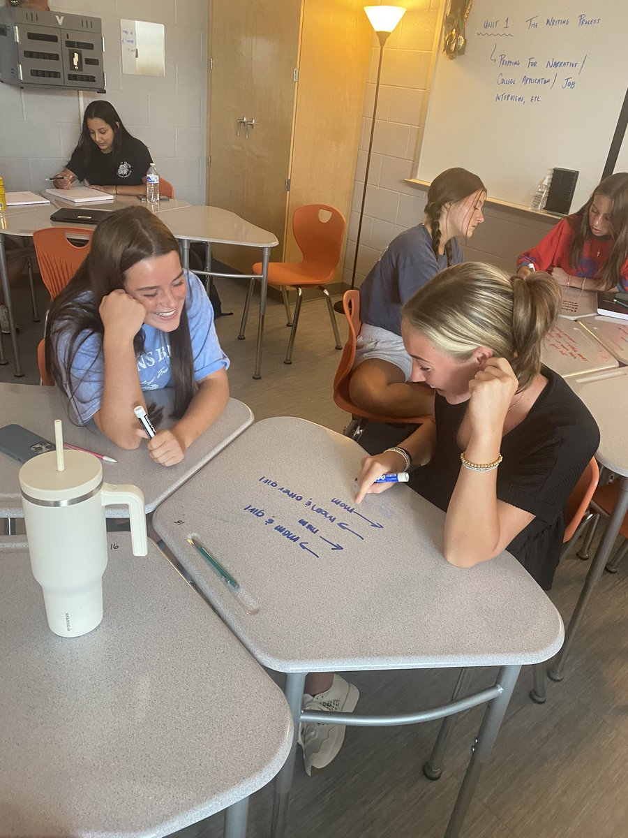 DrWalkerrr's tweet photo. Solving IQ puzzles to teach outlining and cogency in writing. #OneEast https://t.co/LcFY4PqM0f