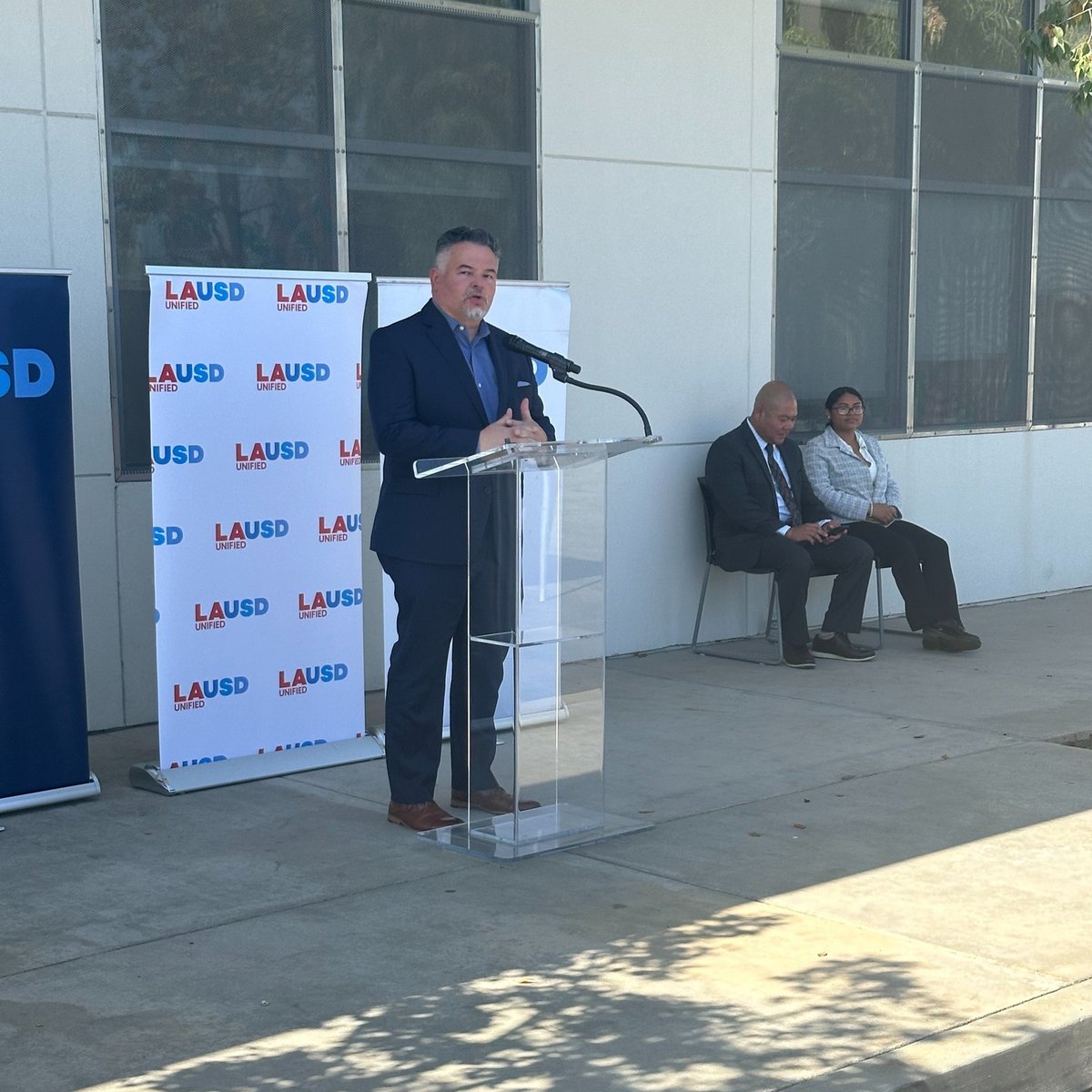 PartnershipLA's tweet photo. Today, #JordanHigh in #Watts held a ribbon-cutting ceremony for the reopening of its new Jordan Wellness Center! TY to all supporters, especially @UMMAclinic @RepMaxineWaters @lausdbd7 @LAUSDSup, for ensuring our school community has access to health and wellness. @LAschoolsSouth https://t.co/oBiNXqIHzE