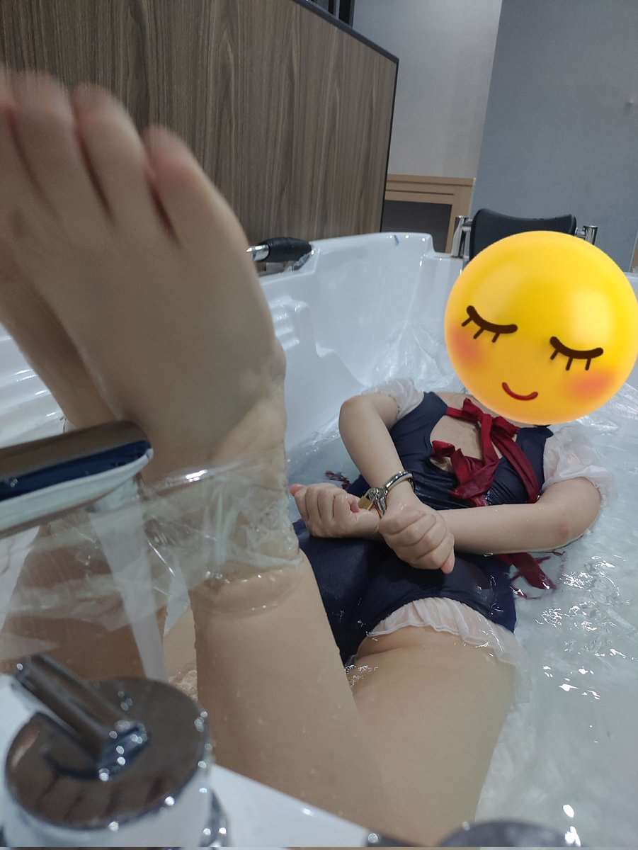 82mao1's tweet photo. 玩的时候没感觉多性感，现在看照片感觉真的好性感好喜欢😍 https://t.co/uCcZ2gRuTK