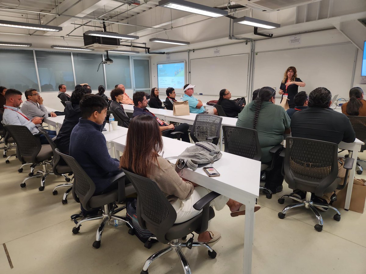 I presented at #LAOUCTour24 in CDMX about #Oracle Cloud #AI Services, including  #GenAI. It was the last session of the event, and the room was packed. Thanks to all the attendees, <a href="/oramexico/">oramex</a> &amp; <a href="/borland_c/">Rolando C.</a> ,for the great organization🙏 @aceprogram &amp; <a href="/IT_Convergence/">IT Convergence</a> for the support