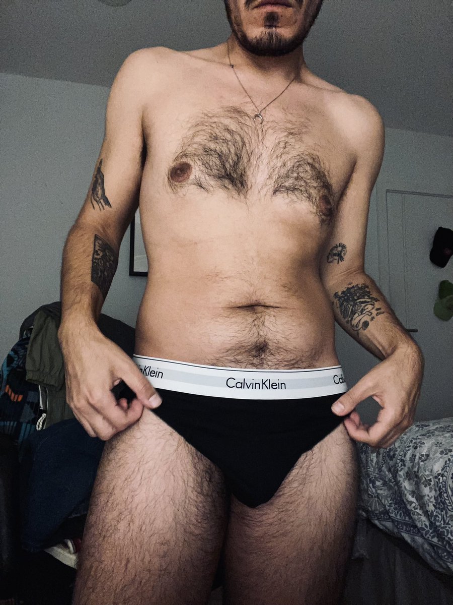 ceaele94's tweet photo. heeeey, tired and horny https://t.co/wW0lc6Hizt