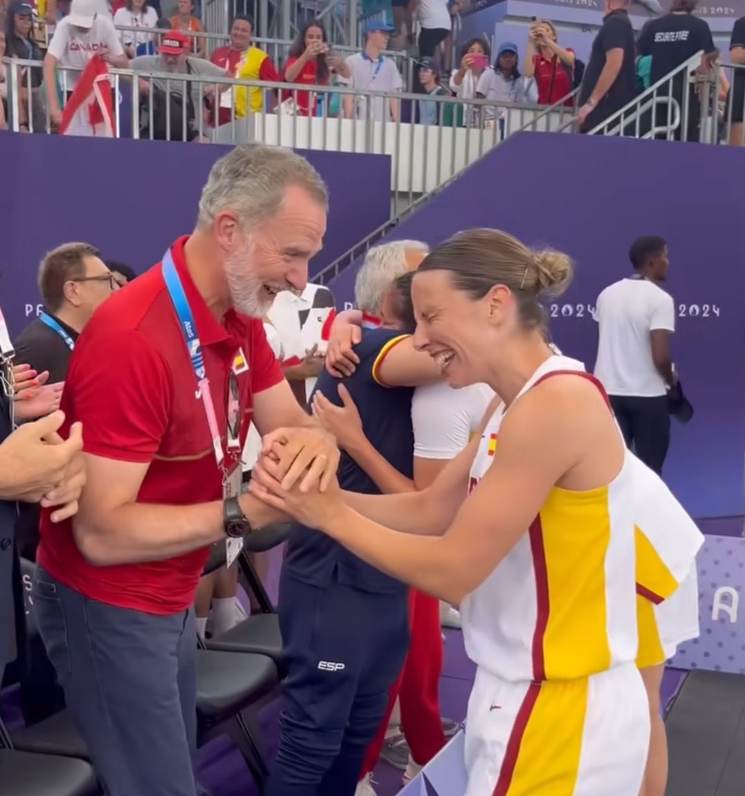 Este hombre representa a España maravillosamente.