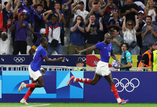 GUP3q5oWwAAjwPB?format=png&name=small