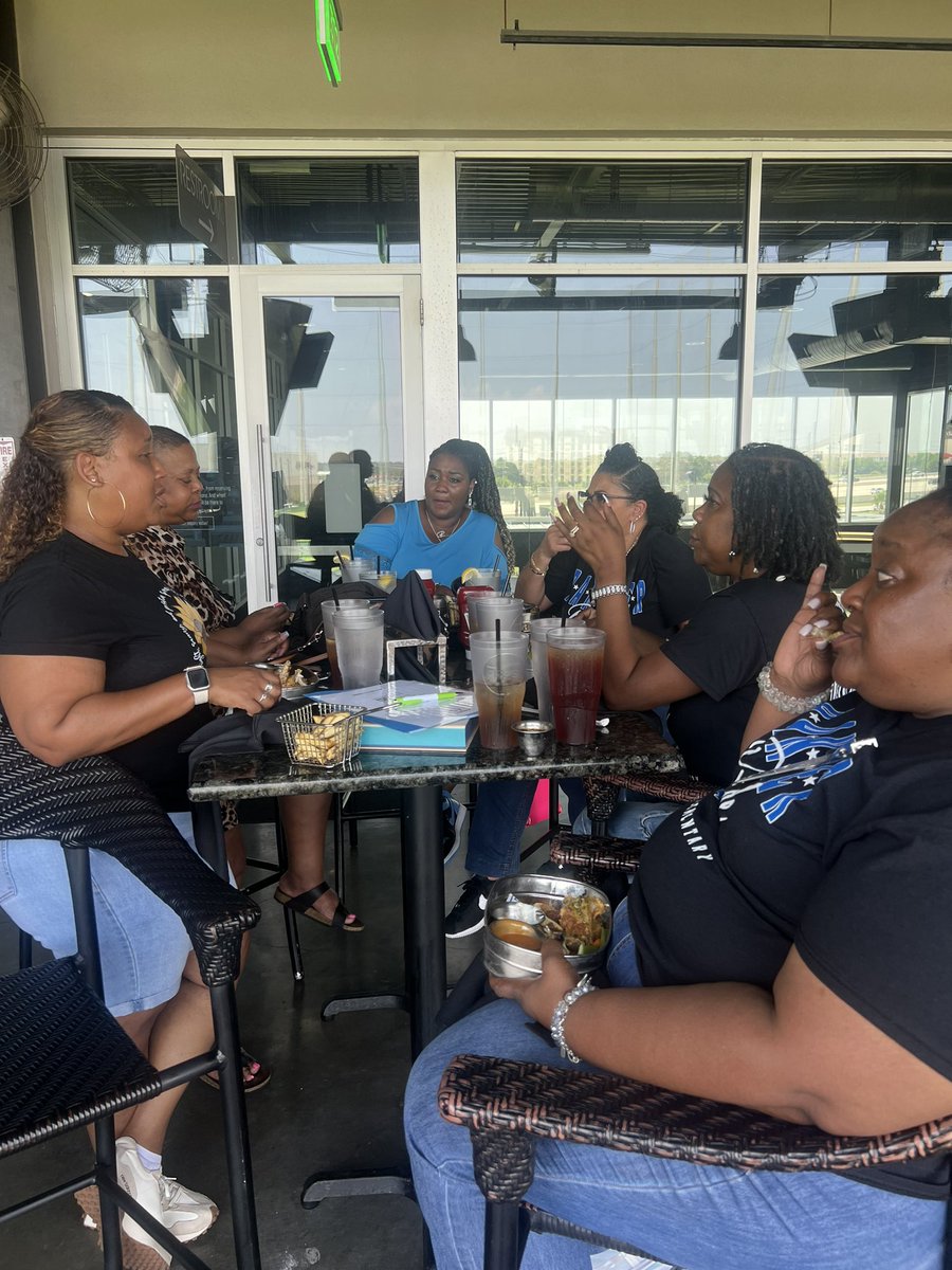 Simms Elementary Panthers tweet media