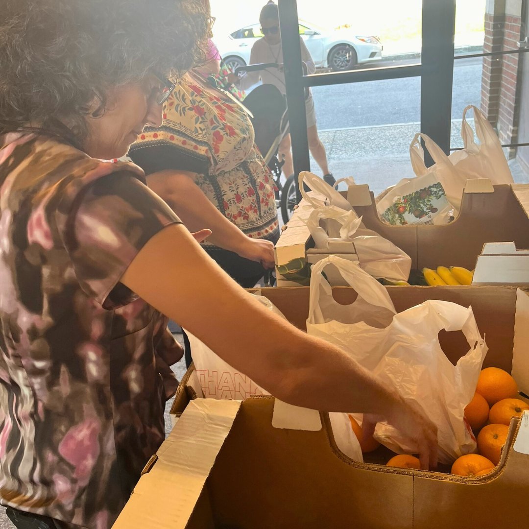 NEW Health kicked off #NHCW24 with a produce distribution to patients and community residents! Our week continues with a Food Truck and Health Fair tomorrow at NEW Health Charlestown starting at 12 pm, all are welcome. #NHCW2024 #CHCsMatter  #CharlestownMA #NorthEndBoston