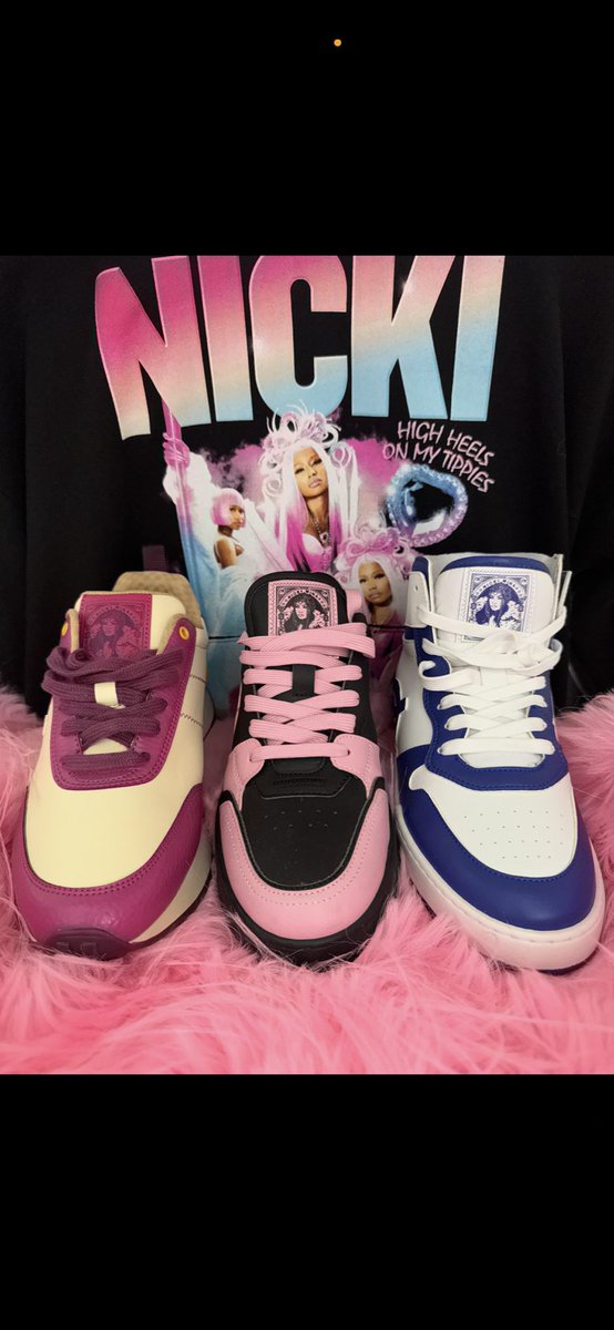 brishantPetty's tweet image. Trying to decide which ones to wear to #PHILLY #Leg2 @locibynickim @lociwear