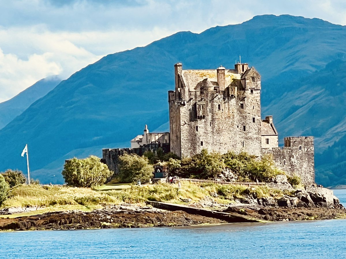 _BillHowe's tweet image. Day #5.
@dementia_uk walk in Isle of Skye, Scotland.
We are walking to raise awareness for friends and family afflicted with dementia. #100kchallenge   
Today we walked 7km.
Only 63km to go in August. #dementia