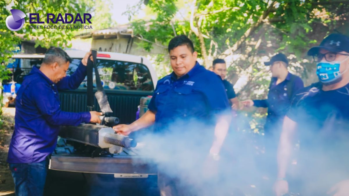 diarioelradarsv's tweet photo. #DistritoI Diputado @HerbertRodas6 continua trabajando por el bienestar de las comunidades
Ampliamos:
https://t.co/j7vsbp3dSy https://t.co/RxeT7Km6sM