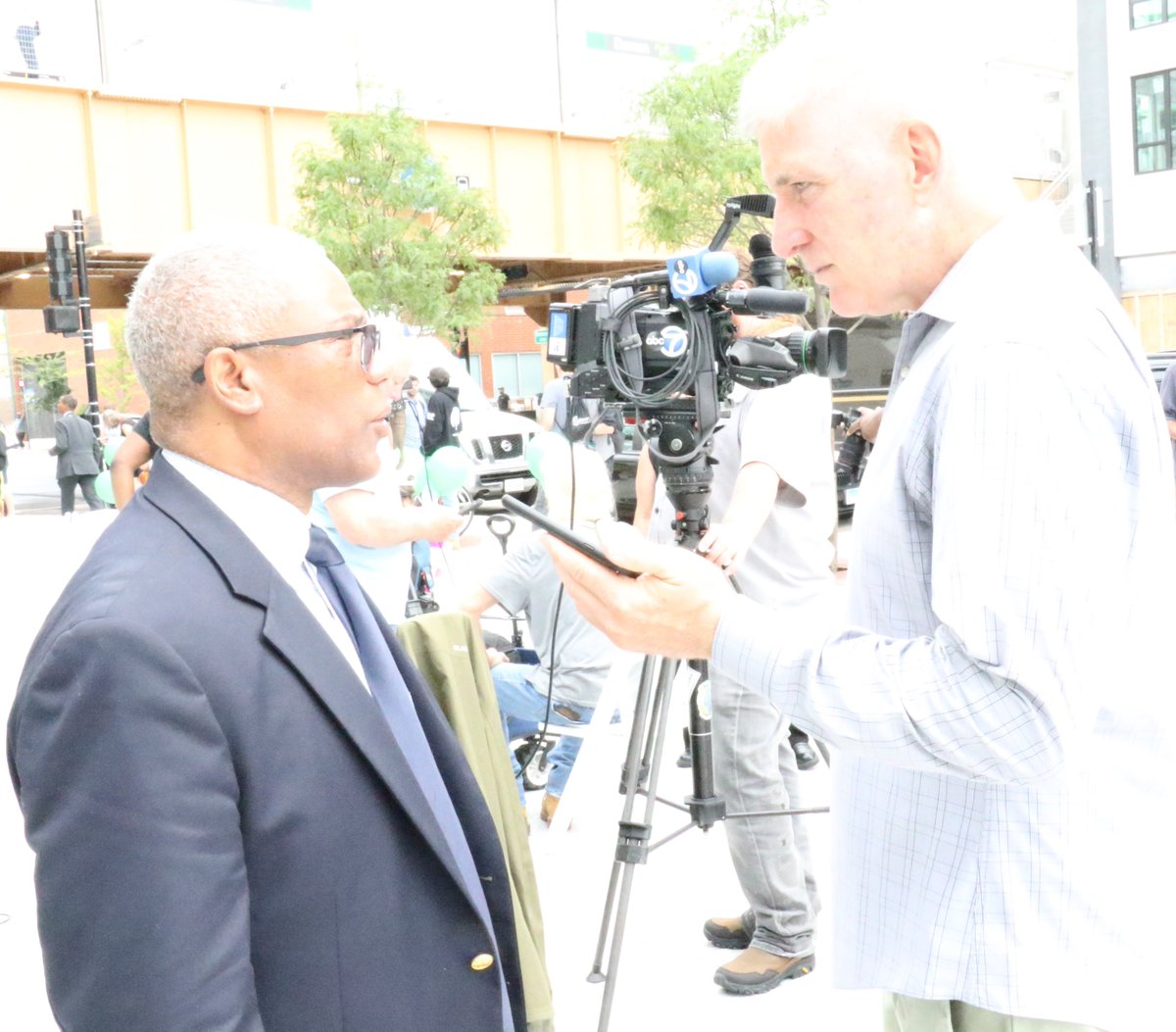 GRAND OPENING OF CTA GREEN LINE STATION AT DAMEN AND LAKE
RIBBON CUTTING EVENT AUGUST 5, 2024.