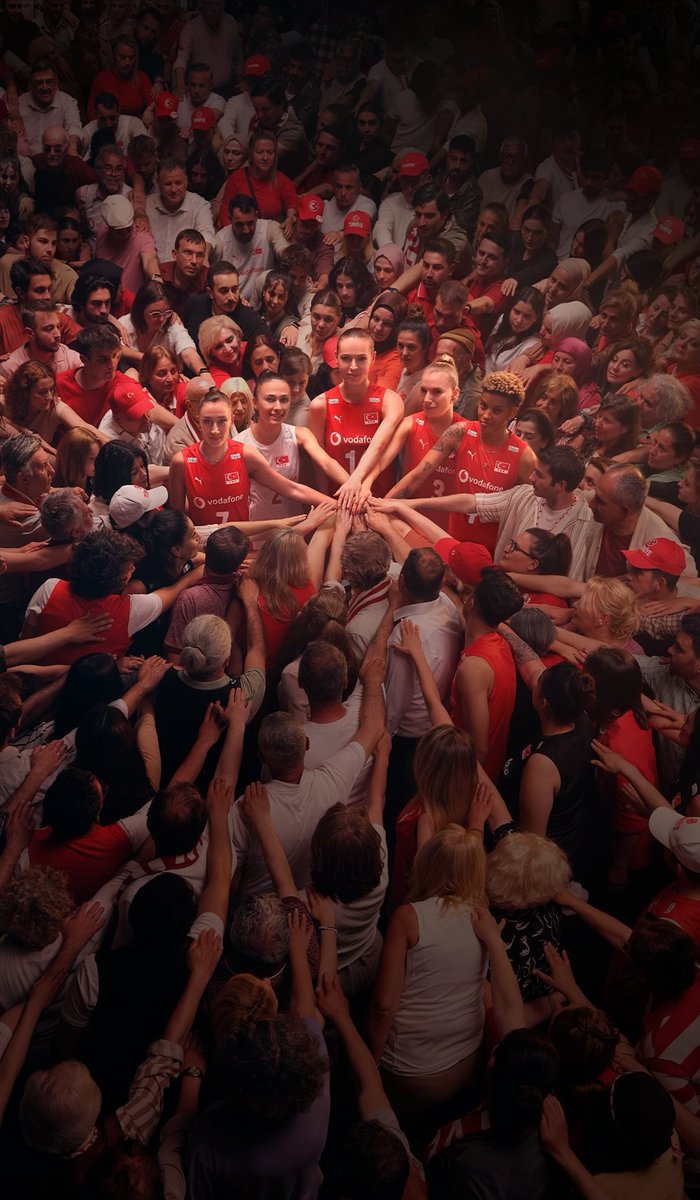 Yine gerekeni yapacaklar şüphesiz yeter ki birlik olalım hem sahada hem tribünde hem burda 
#hepimizinsultanları