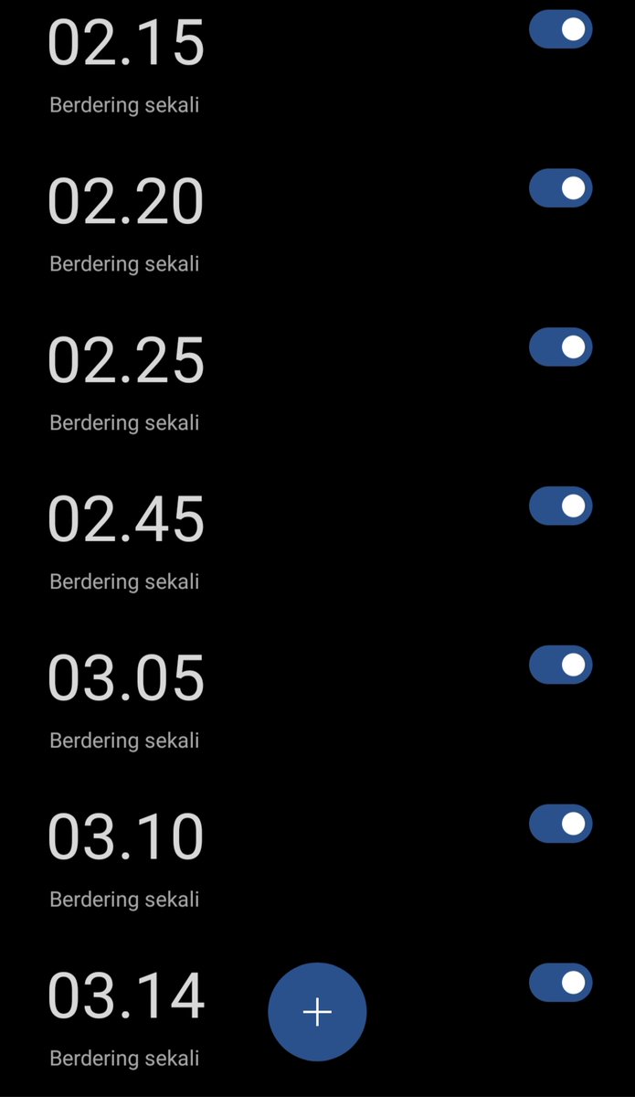caaravel's tweet photo. hari hari ngantuk, mau tidur juga ga tenang mikirin kerjaan https://t.co/H2UBOyU7U1