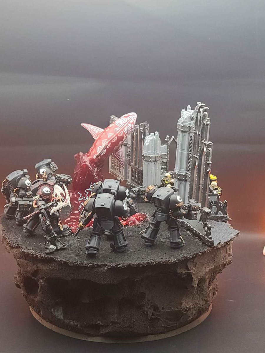WarsmithGarrett's tweet photo. In yesterday's post I mentioned that my Space Shark Librarian was submitted in a diorama with a squad of Terminators against some Genestolen Helldiver Guard, well this is that diorama. Individual Space Shark terminator photos in a post to follow
#paintingwarhammer #40kconversions https://t.co/cJ1J02VRFd