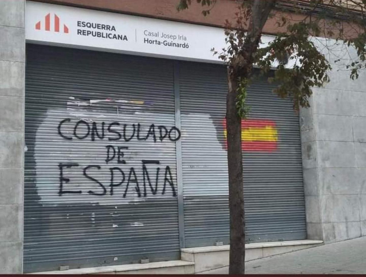 guillamon_jordi's tweet photo. @lluis_llach Els estrategues de ERC són uns cracks!!!! L'únic que saben fer són campanyes per eliminar el alzheimer de Barcelona, penjar ninots d'en Junqueres i ara només busquen fotre al President Puigdemont a presó.
TOT MENYS TREBALLAR PER A LA INDEPENDÈNCIA DE CATALUNYA!!!
#Catalunya https://t.co/fTgy64qyWe