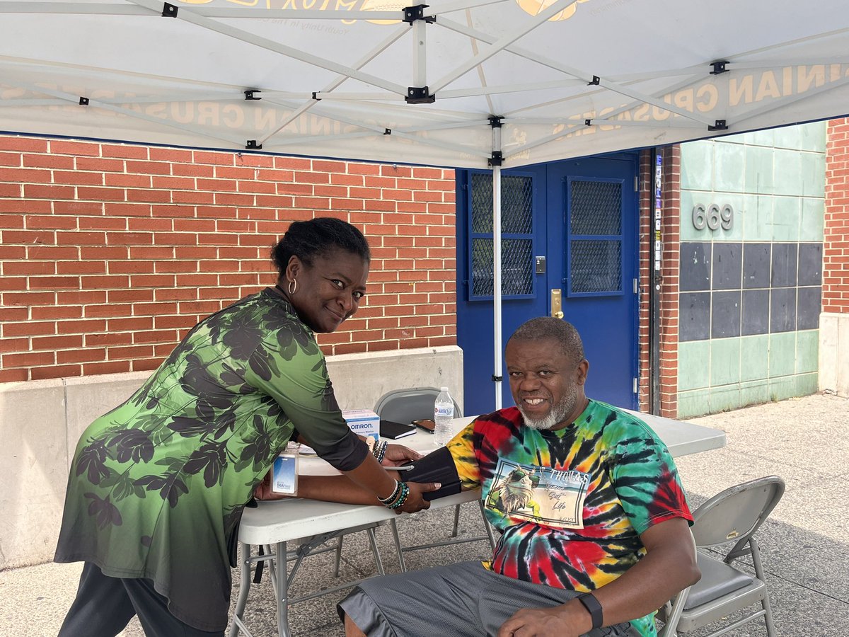 HarlemsYOTM's tweet photo. Come get your blood pressure checked for free at YOTM😁
#harlemyotm #bloodpressure https://t.co/Sra05eoe6t